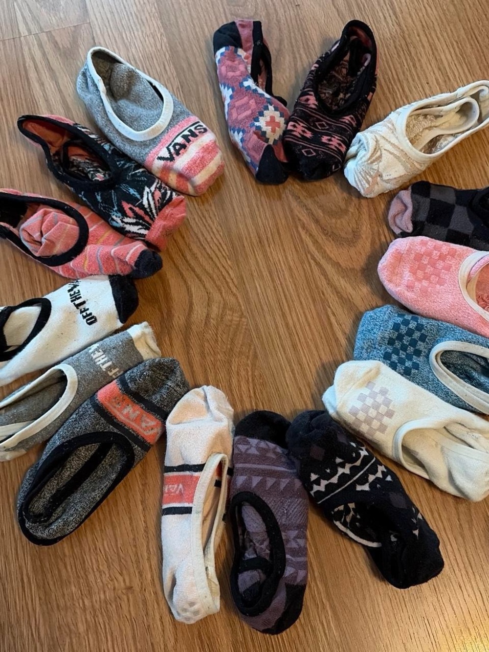 Mixed No-Show Sock Bundle in Pink, Black, White and Blue
